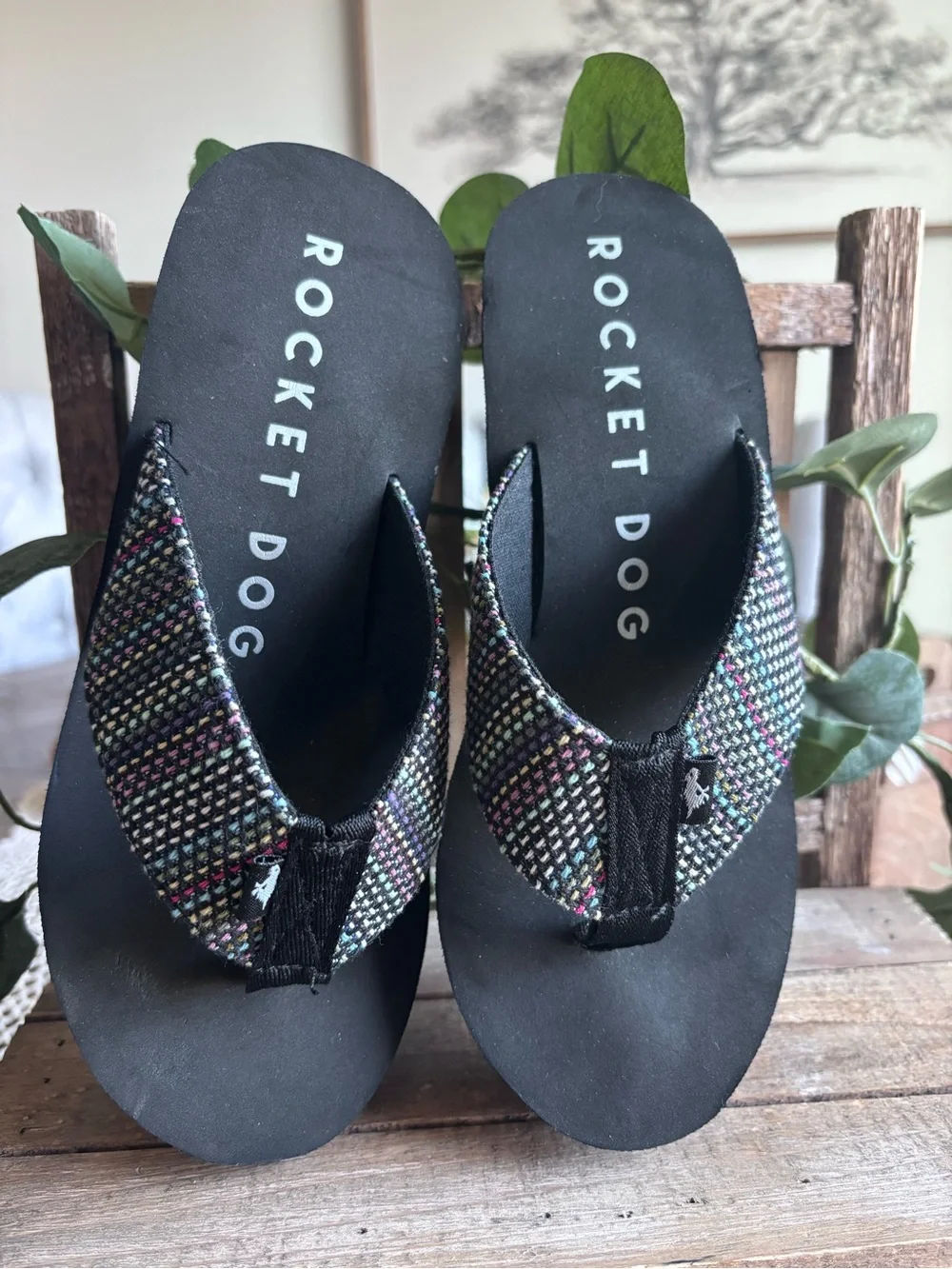 ROCKET DOG Black Platform Wedge Slip On Flip Flop Sandals - Women